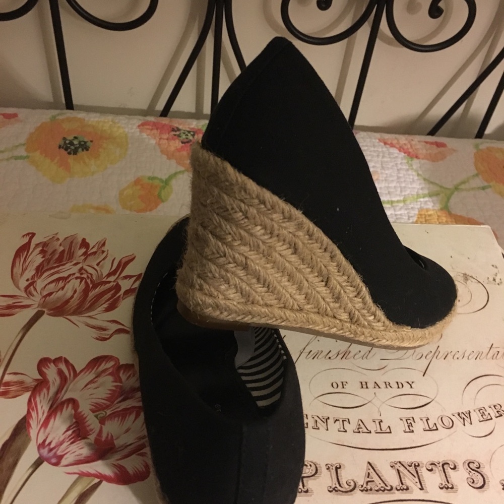 Merona 3” Black Canvas Espadrilles